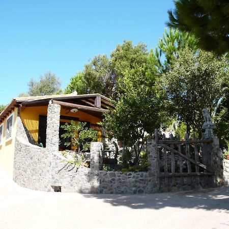B&B Il Giardino Arbus Extérieur photo